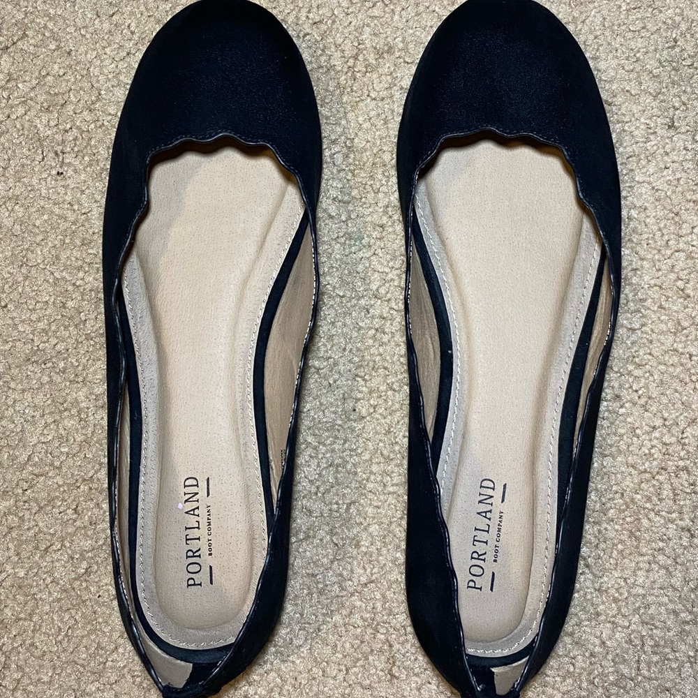 Never worn Portland black flats! Perfect condition, size 8.5M